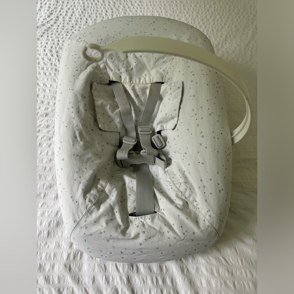 Used like new condition Stokke Tripp Trapp infant set